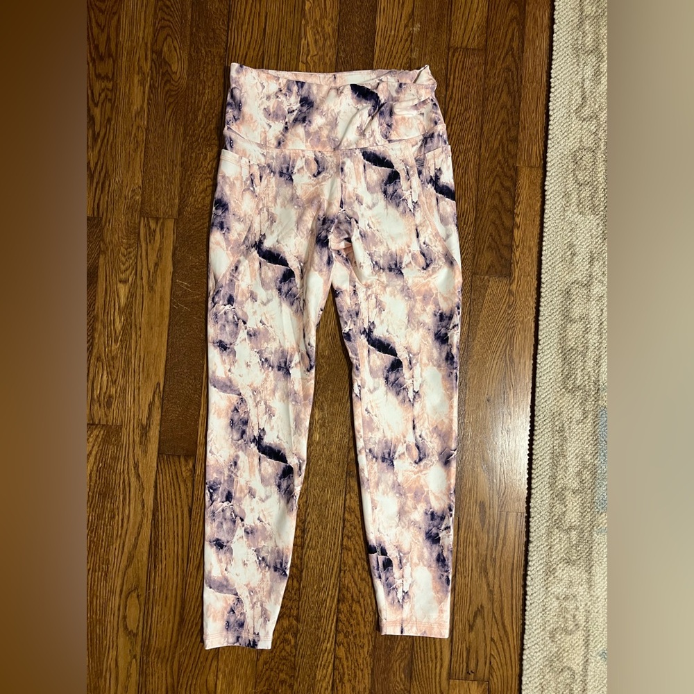 Old Navy Powersoft High Waist 7/8 Leggings with pockets - Like New size Medium